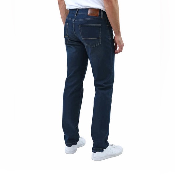 Izod Men’s Jean - Picture 4 of 8